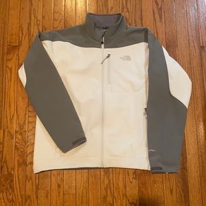 Men’s North Face jacket